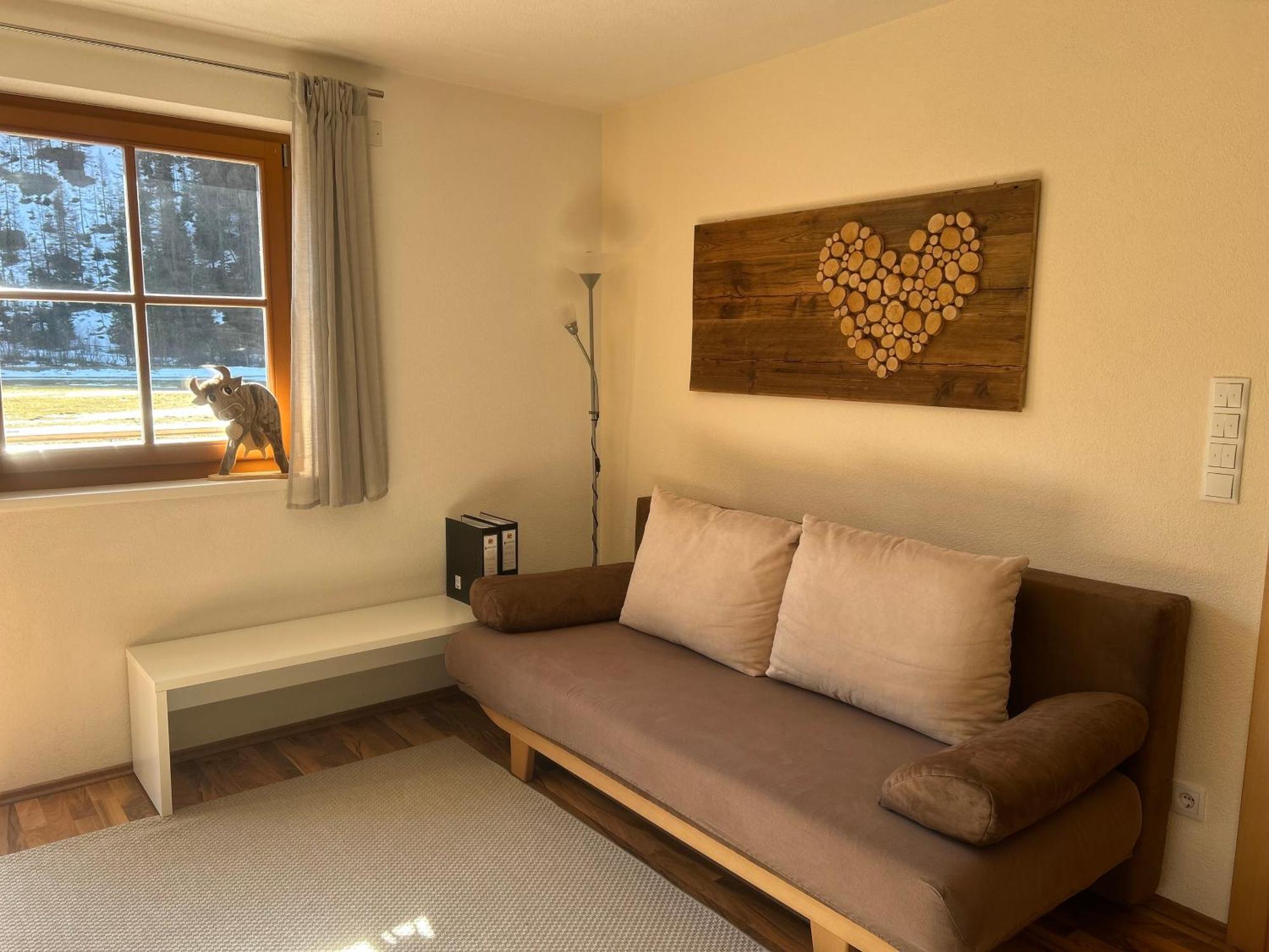 Feichterhof Apartment ริวา ดิ ตูเรส ภายนอก รูปภาพ